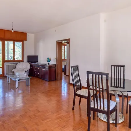 Apartment Stunning In *